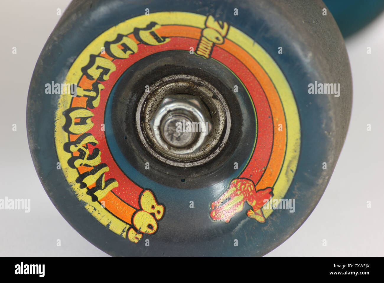 longboard skateboard on white background detail, complete setup, top