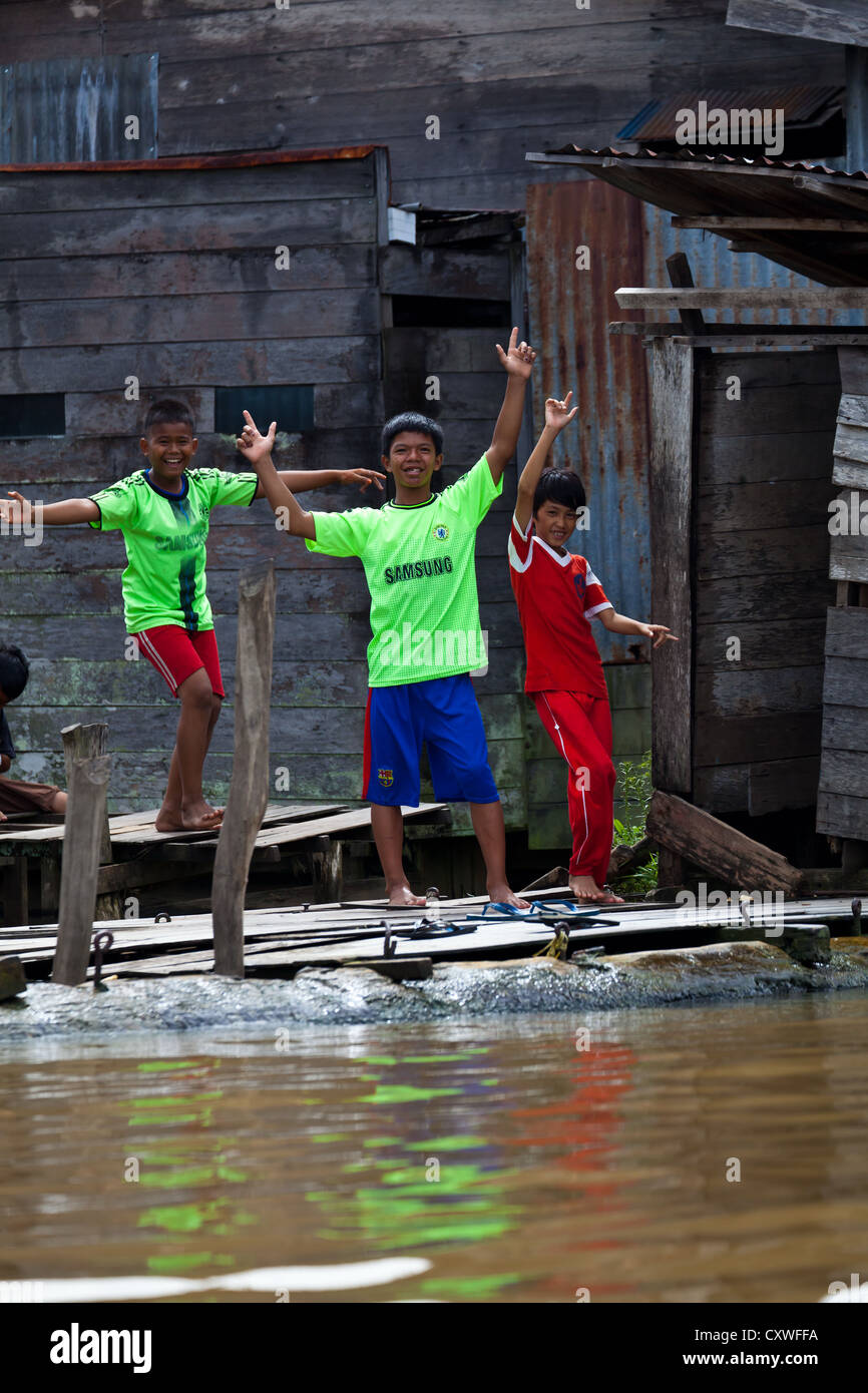 Children Playing Canal High Resolution Stock Photography And Images Alamy children-playing-canal-high-resolution-stock-photography-and-images-alamy
