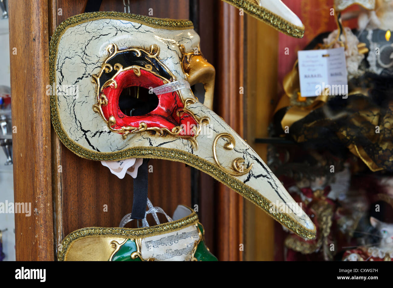 Venice long nose mask hi-res stock photography and images - Alamy