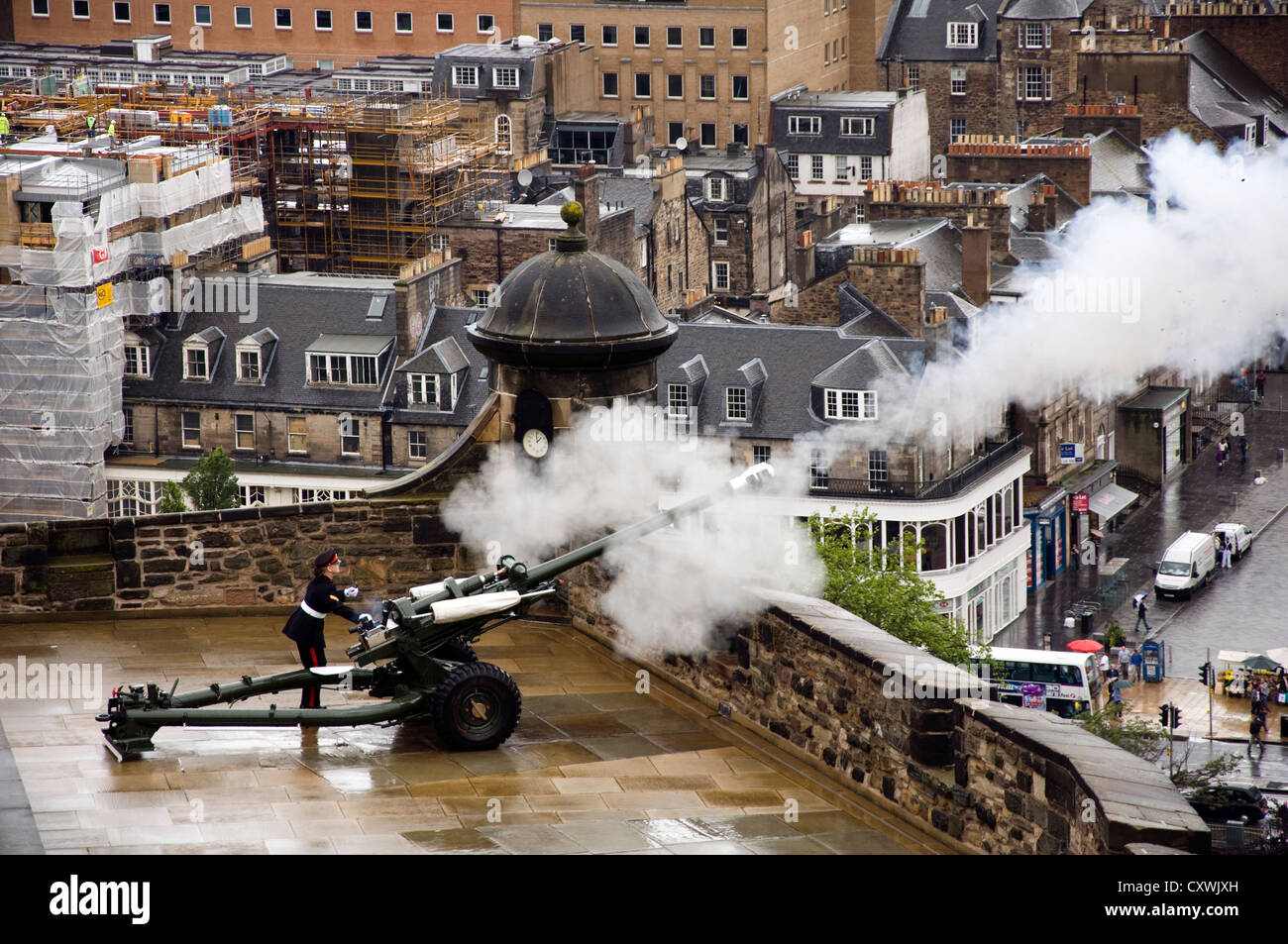 The One Oclock Gun High Resolution Stock Photography And Images Alamy The One Oclock Gun High Resolution Stock Photography And Images Alamy