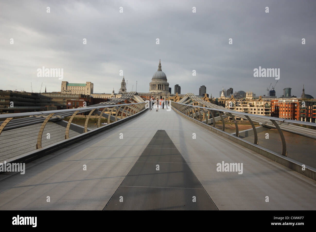 London, Londra, U.K. city, europe, the millennium bridge, photoarkive Stock Photo