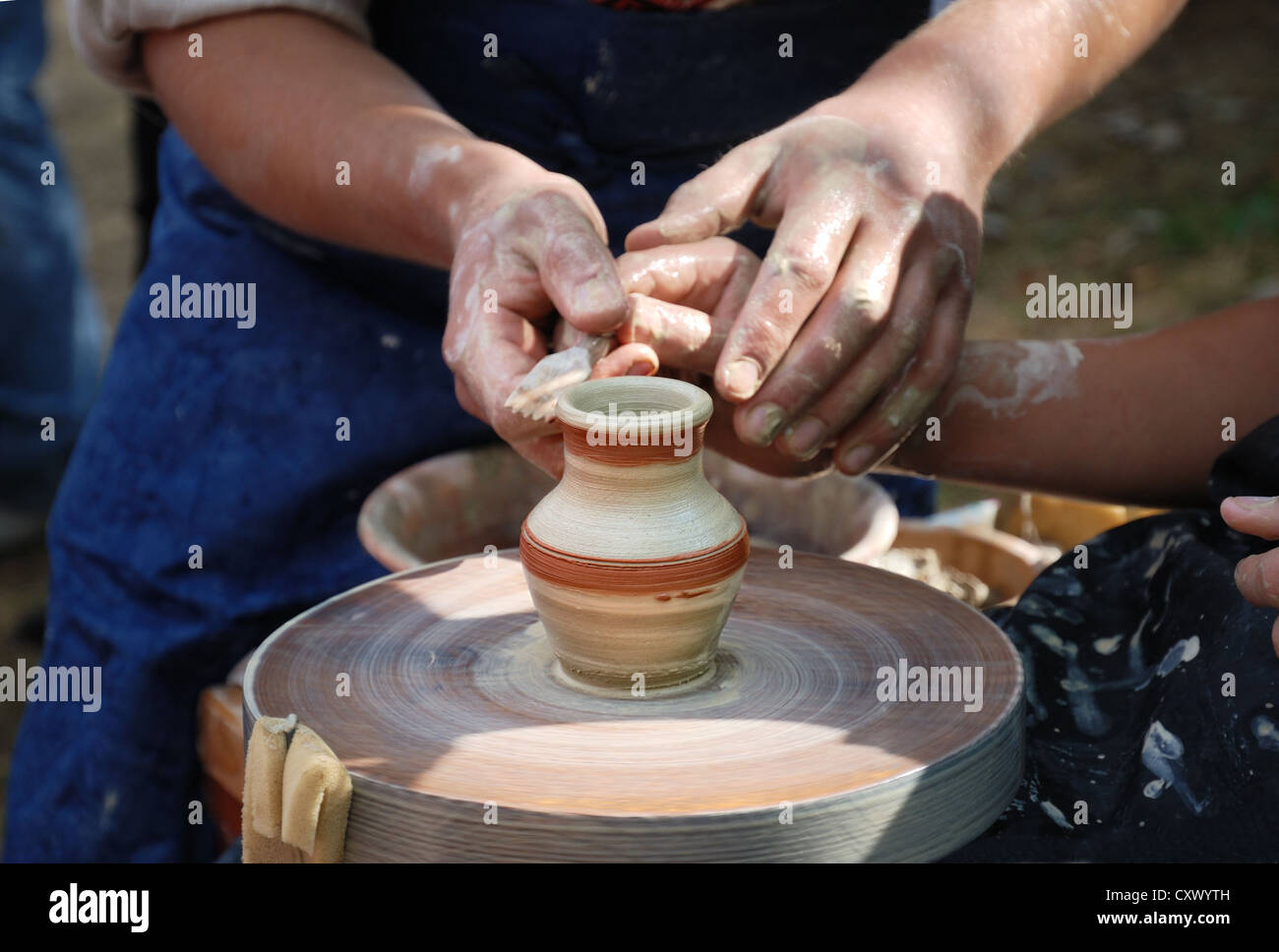 Manual pottery wheel hi-res stock photography and images - Alamy