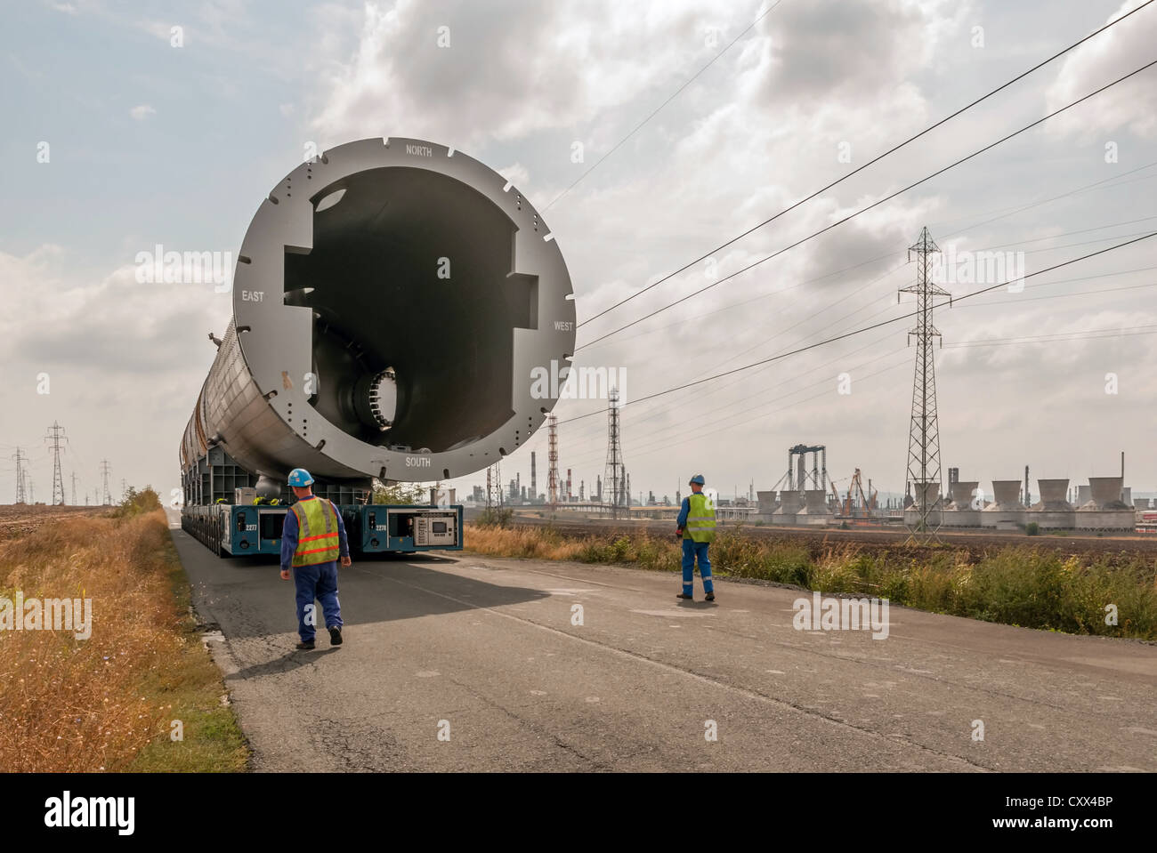 Transporting mega installation to refinery Stock Photo - Alamy