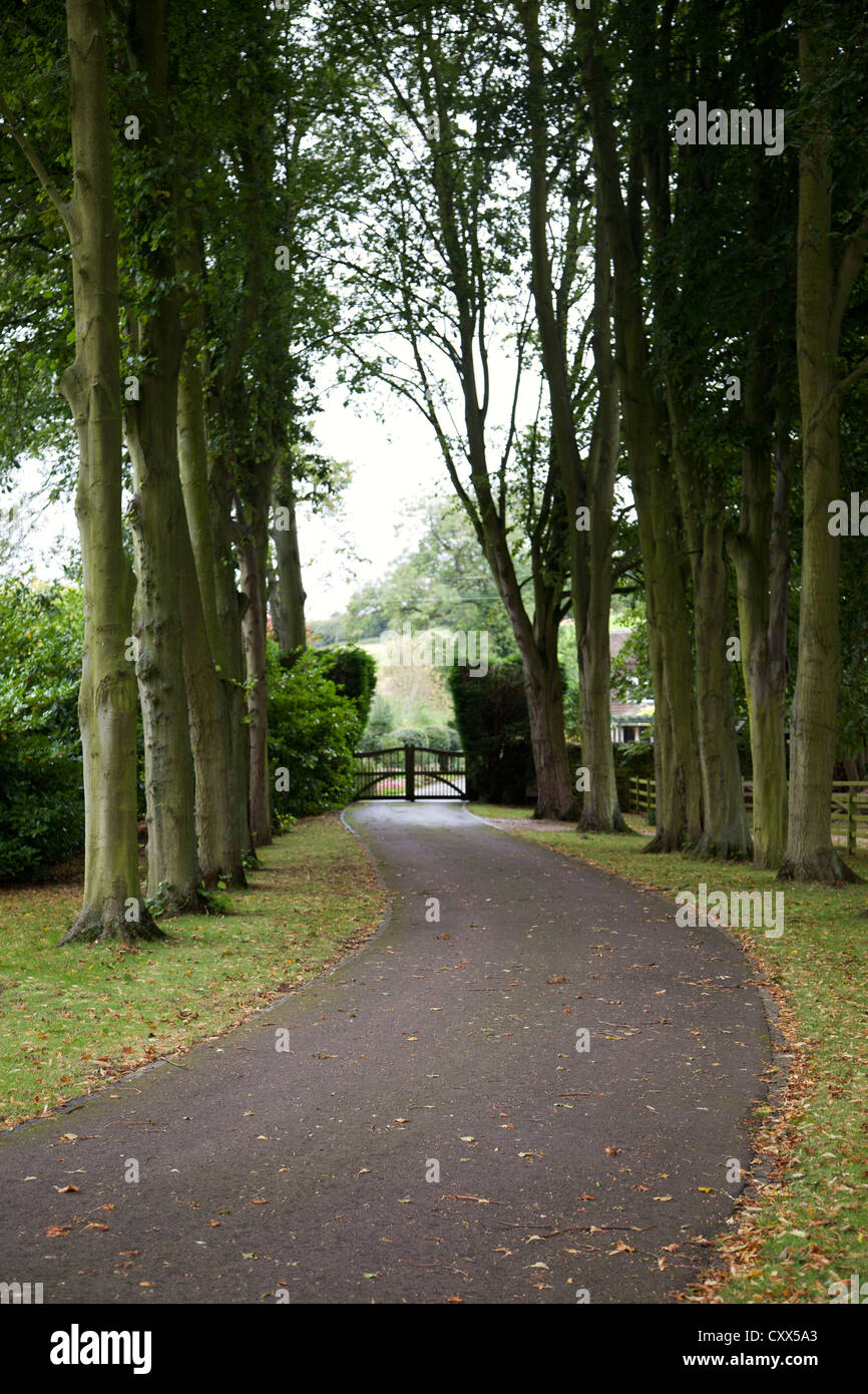 Country driveway hires stock photography and images Alamy