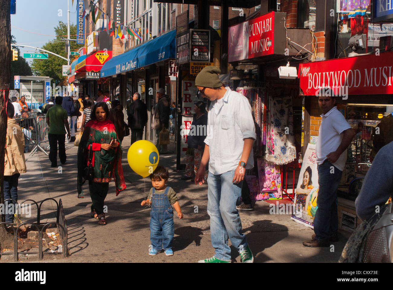 Jackson Heights neighborhood in Queens in New York Stock Photo Alamy