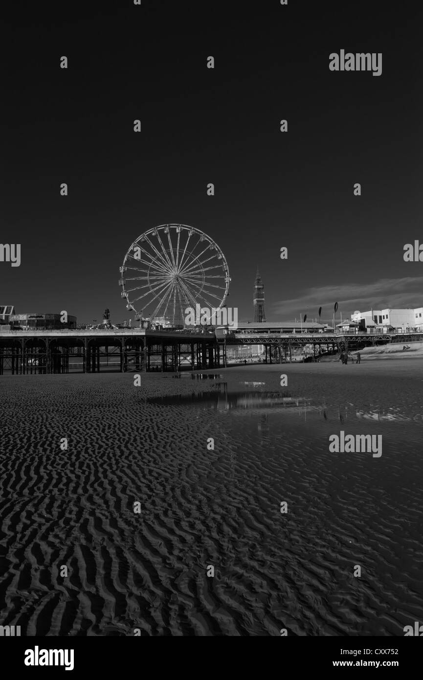 Big wheel on North pier Blackpool Stock Photo