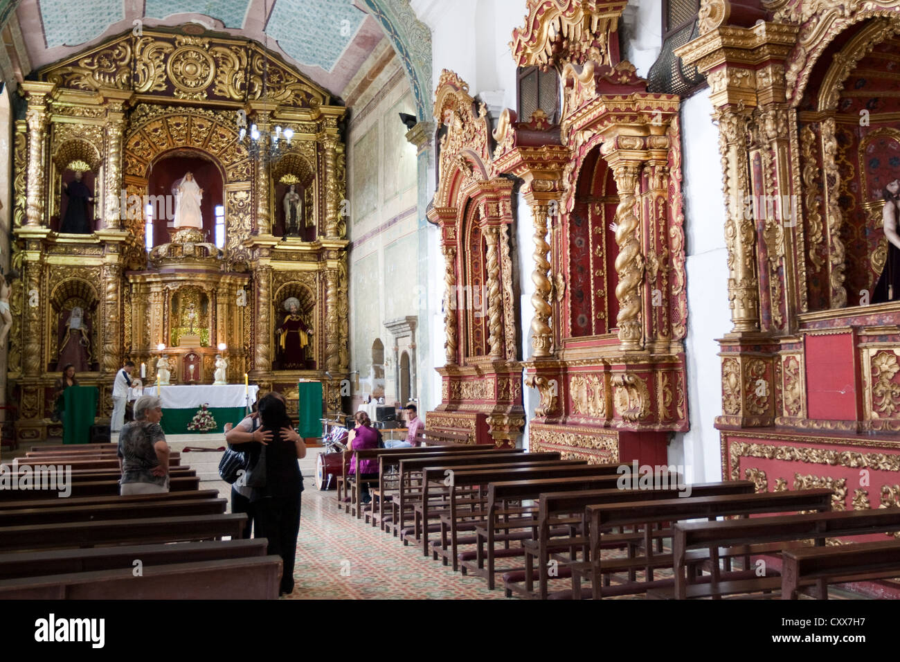 Interior of church, Popayan, Colombia Stock Photo - Alamy