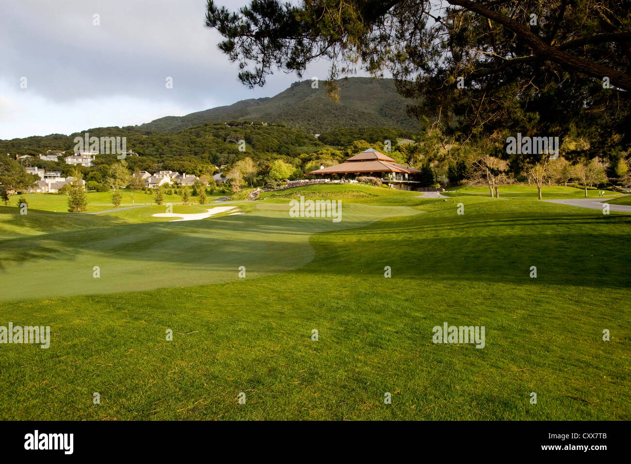 A hole at a central California golf course Stock Photo Alamy