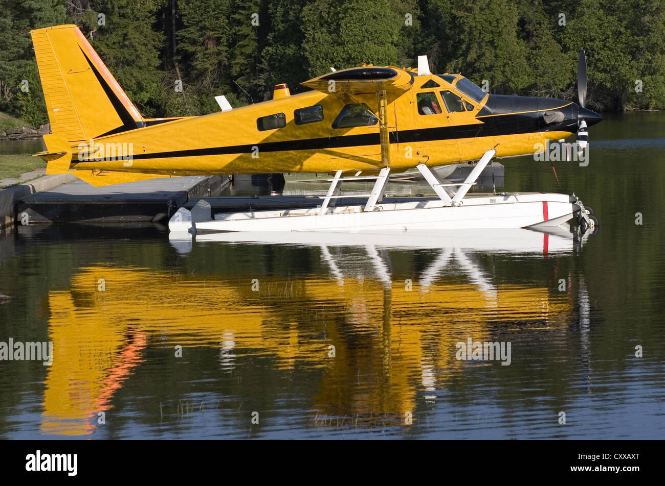 A float plane in Algonquin Park, Ontario, Canada Stock Photo - Alamy