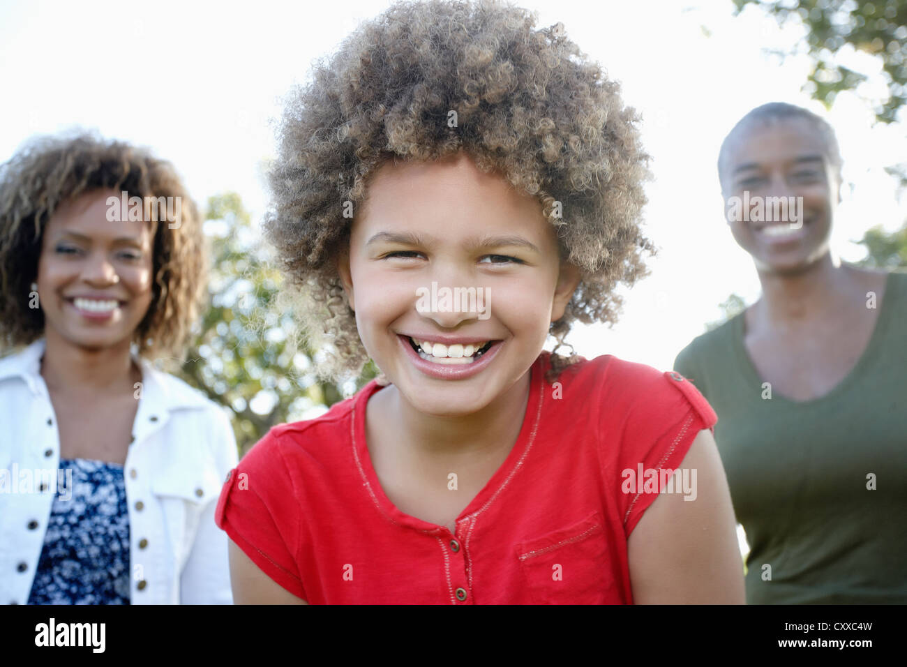 Smiling african american family hi-res stock photography and images - Alamy