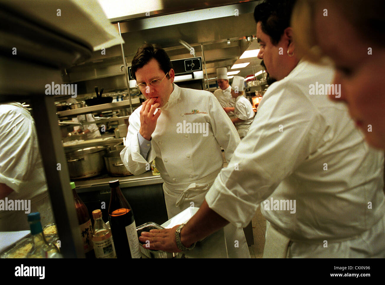 AMERICAN MASTERCHEF, CHARLIE TROTTER OF 'TROTTERS' IN CHICAGO GIVES A MASTERCLASS TO THE 'CHEFS CONFERENCE' Stock Photo