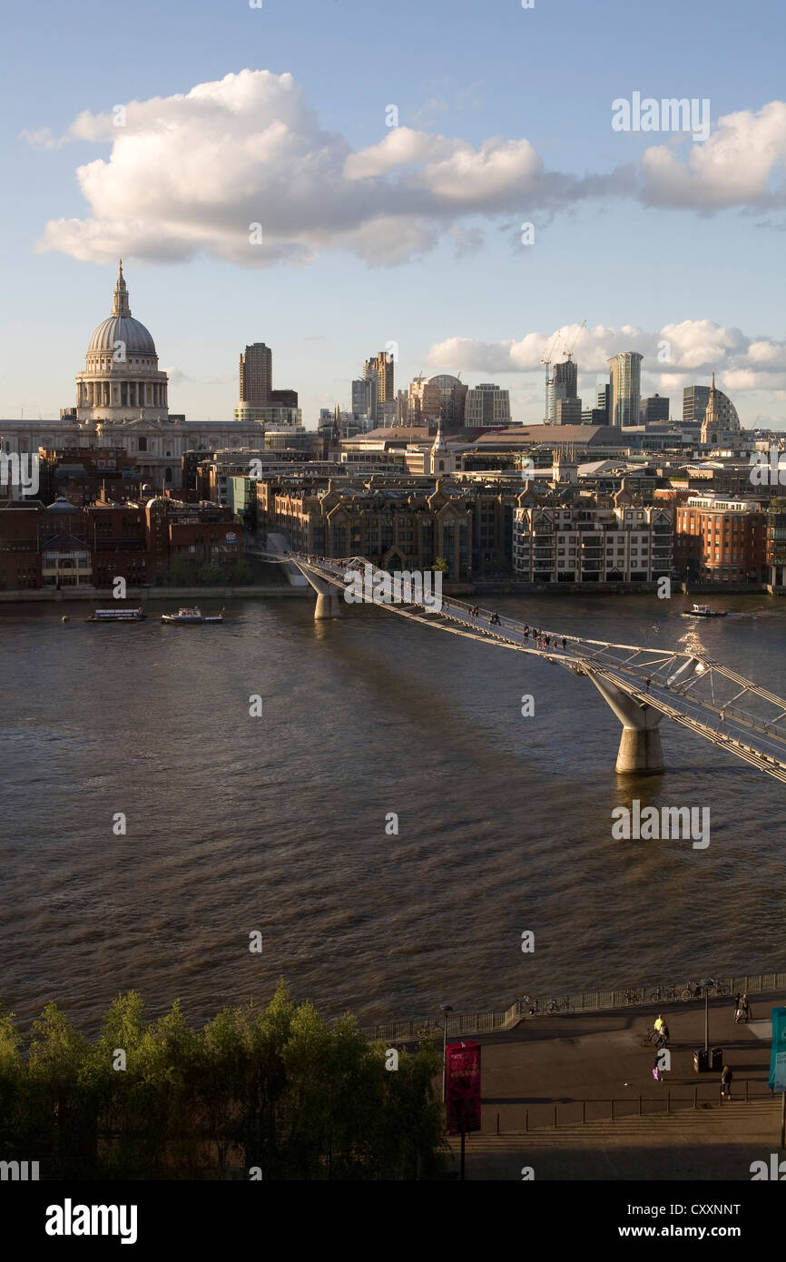 Cityscape in the evening, River Thames, Millennium Bridge, London, England, United Kingdom, Europe Stock Photo