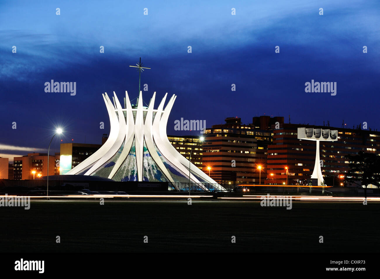 Cathedral, Catedral Nossa Senhora da Aparecida at night, architect Oscar Niemeyer, Brasilia, Distrito Federal DF, Brazil Stock Photo
