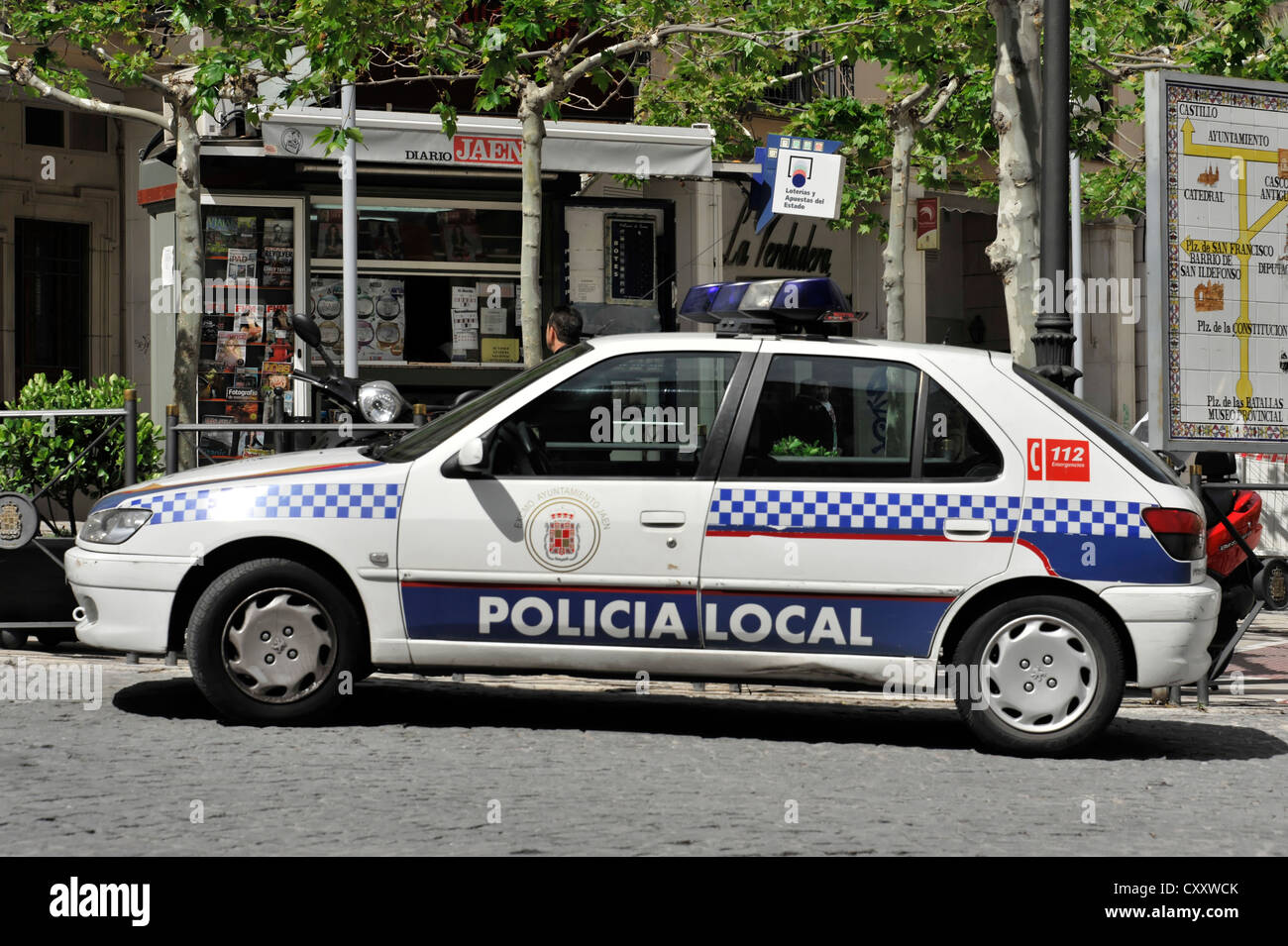 Local police police car centre hi-res stock photography and images - Alamy