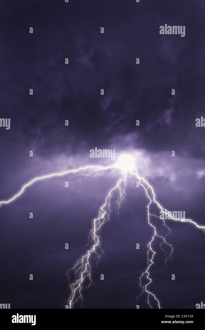 Night sky lightning hires stock photography and images Alamy