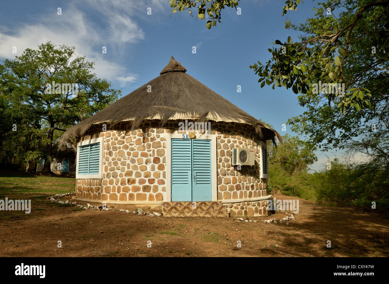 Round hut hires stock photography and images Alamy
