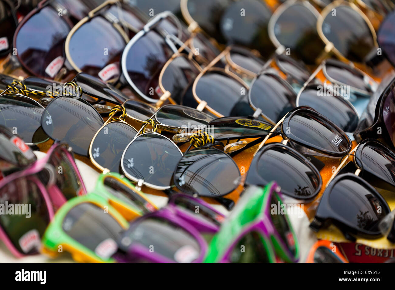 Sale of Sunglasses on a Market in Bangkok, Thailand Stock Photo - Alamy