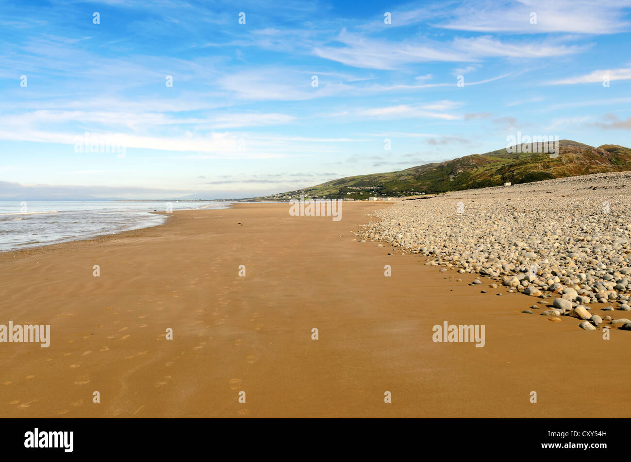 Fairbourne Beach looking north towards Barmouth in Gwynedd Wales Stock
