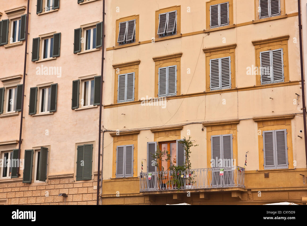 Typical building facade in Florence, Italy Stock Photo - Alamy