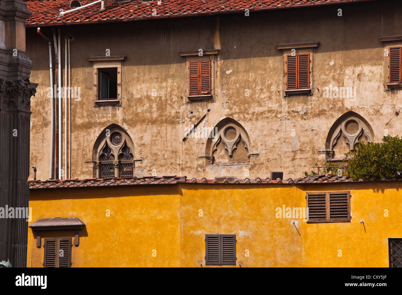 Typical building facade in Florence, Italy Stock Photo - Alamy