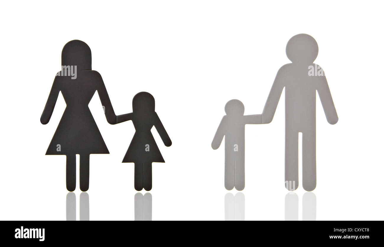 Separate symbol. Зеленый знак на товарах. Арабская каллиграфия. Знак зеленый группа людей и стрелки. Вензеля одной линией.