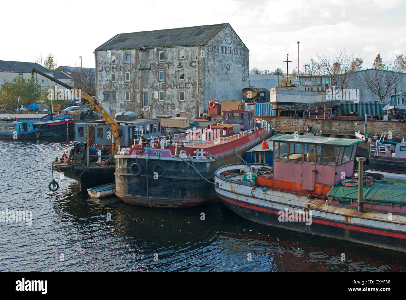 Boat yard yorkshire hires stock photography and images Alamy