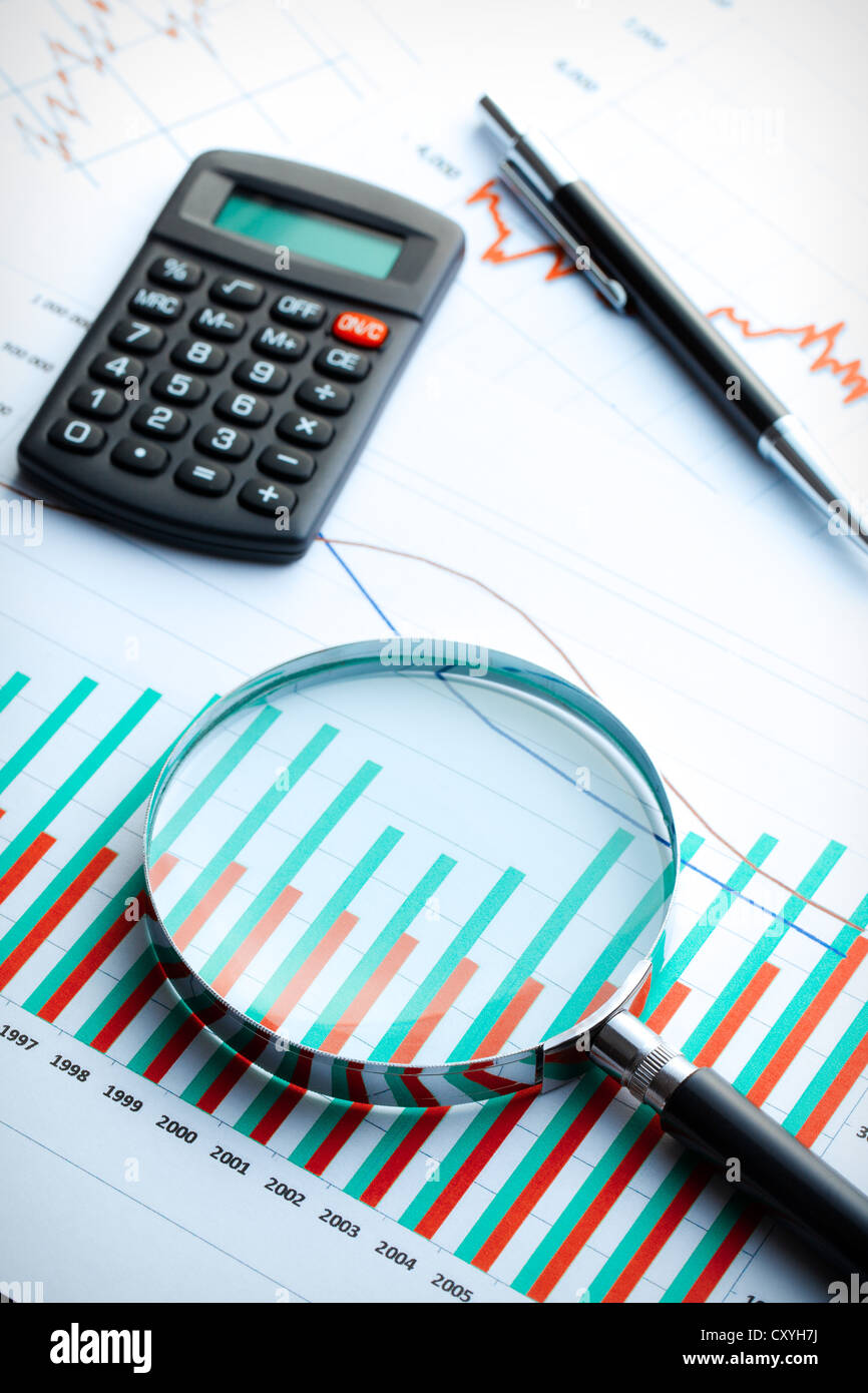 Magnifier on graph hi-res stock photography and images - Alamy