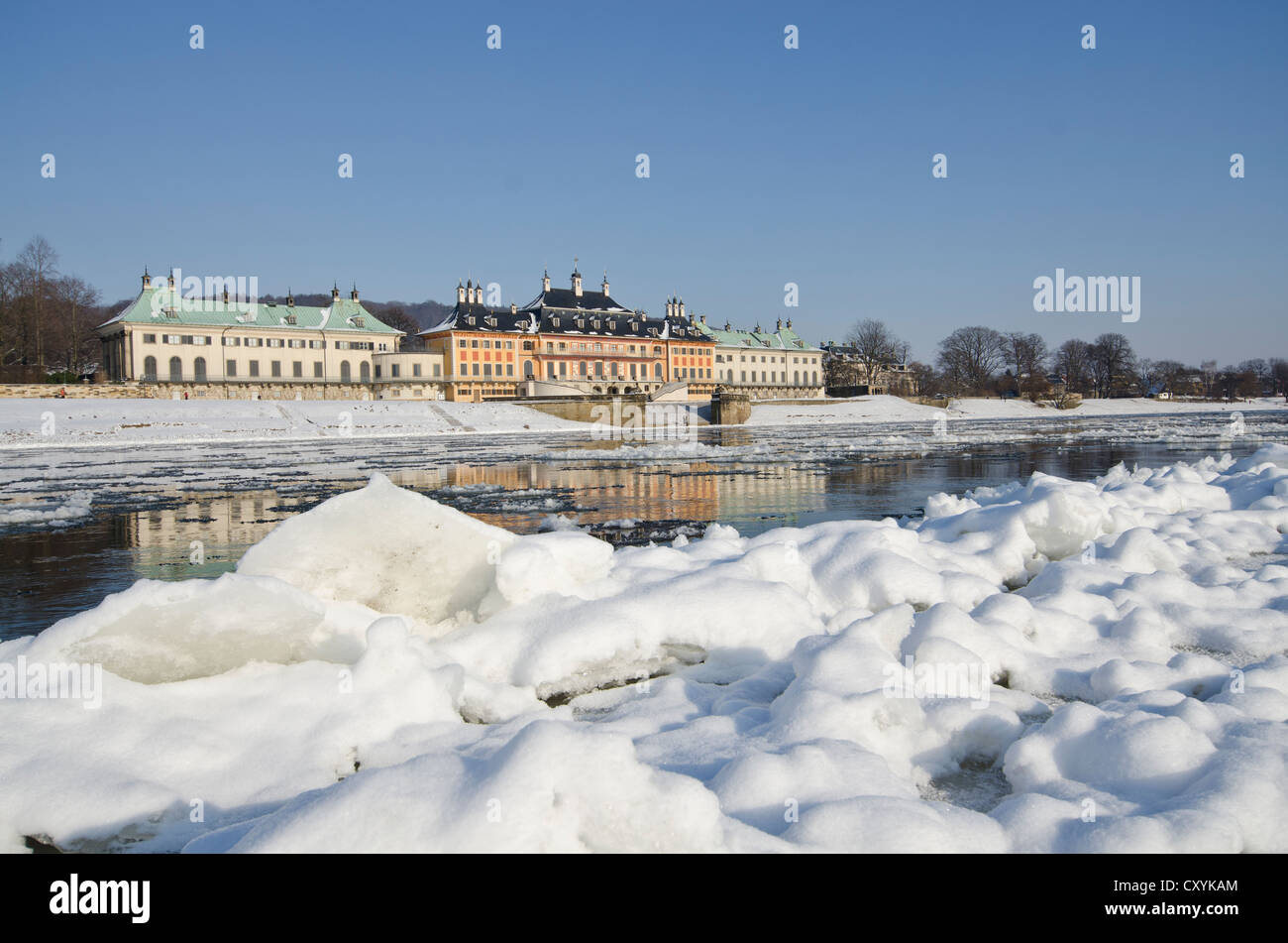 The almost frozen river Elbe, a rare phenomenon which gives a spectacular sight of the city, Pillnitz, Dresden, Saxony Stock Photo