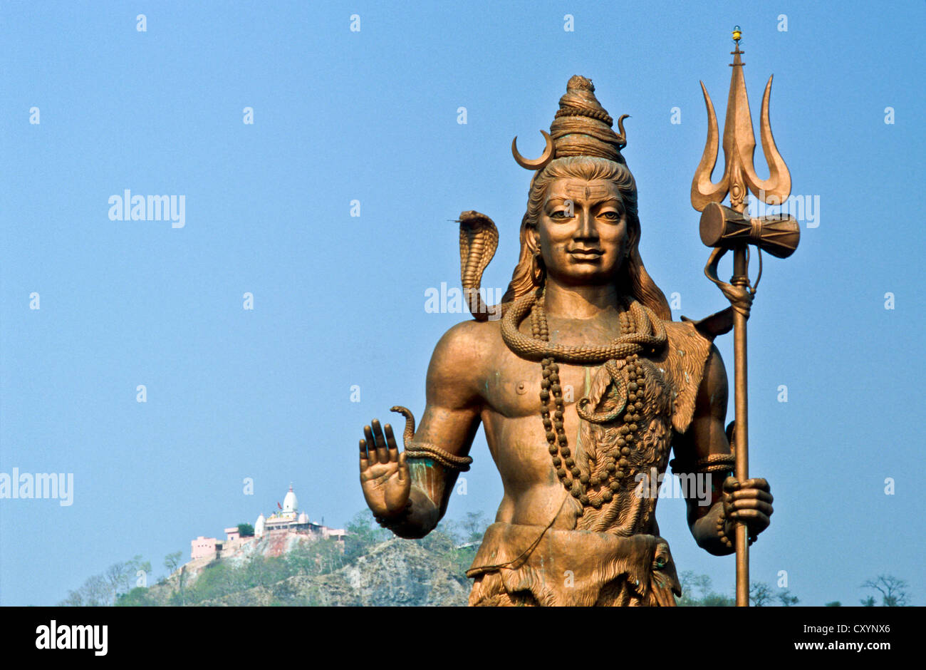 Big Shiva statue, Manasa Devi Temple in the back, Haridwar ...