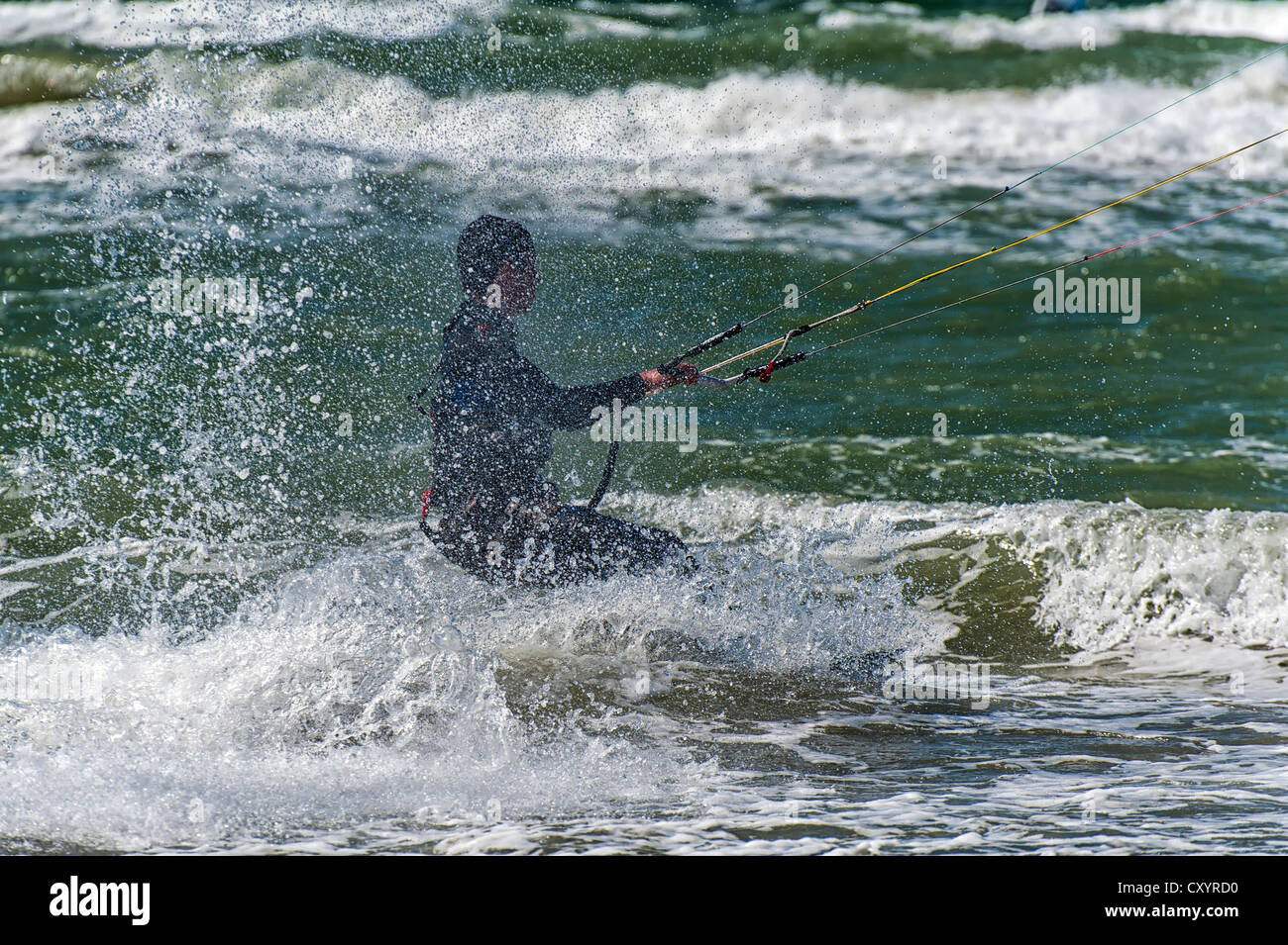 Strong wind hi-res stock photography and images - Alamy