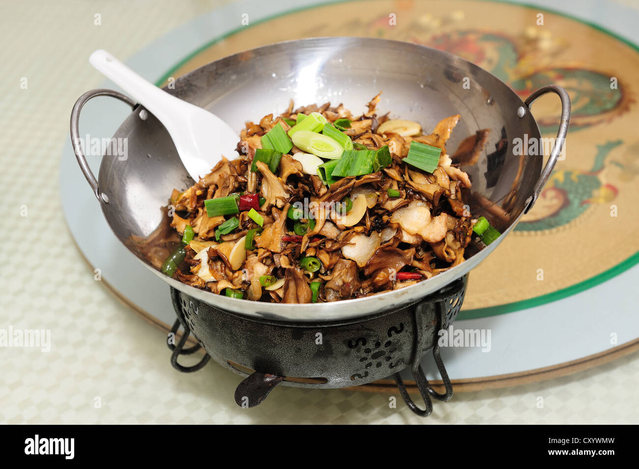 Chinese Hunan cuisine - griddle cooked wild mushrooms Stock Photo