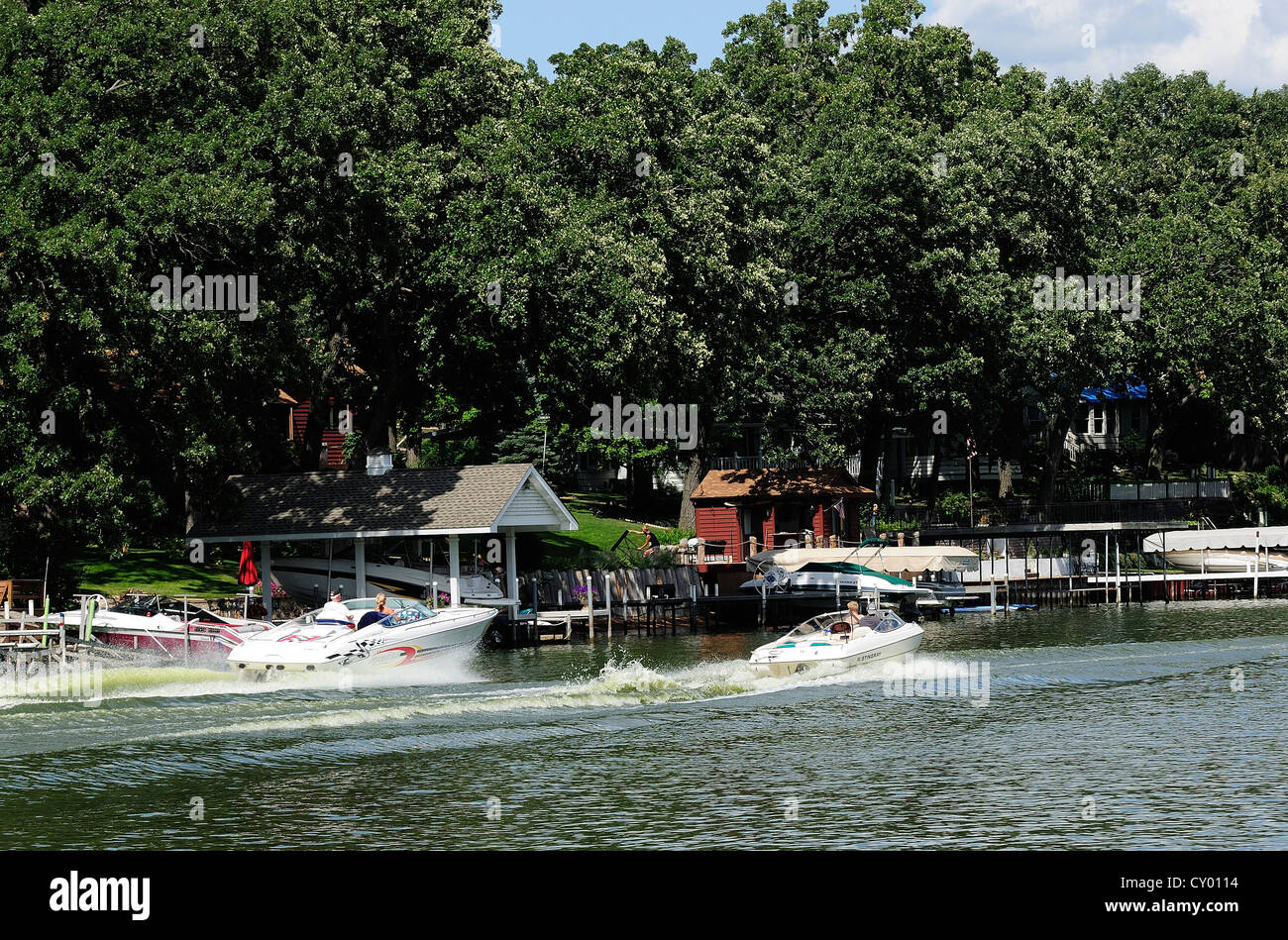 Recreational boating on the Fox River and Chain of Lakes in Northern