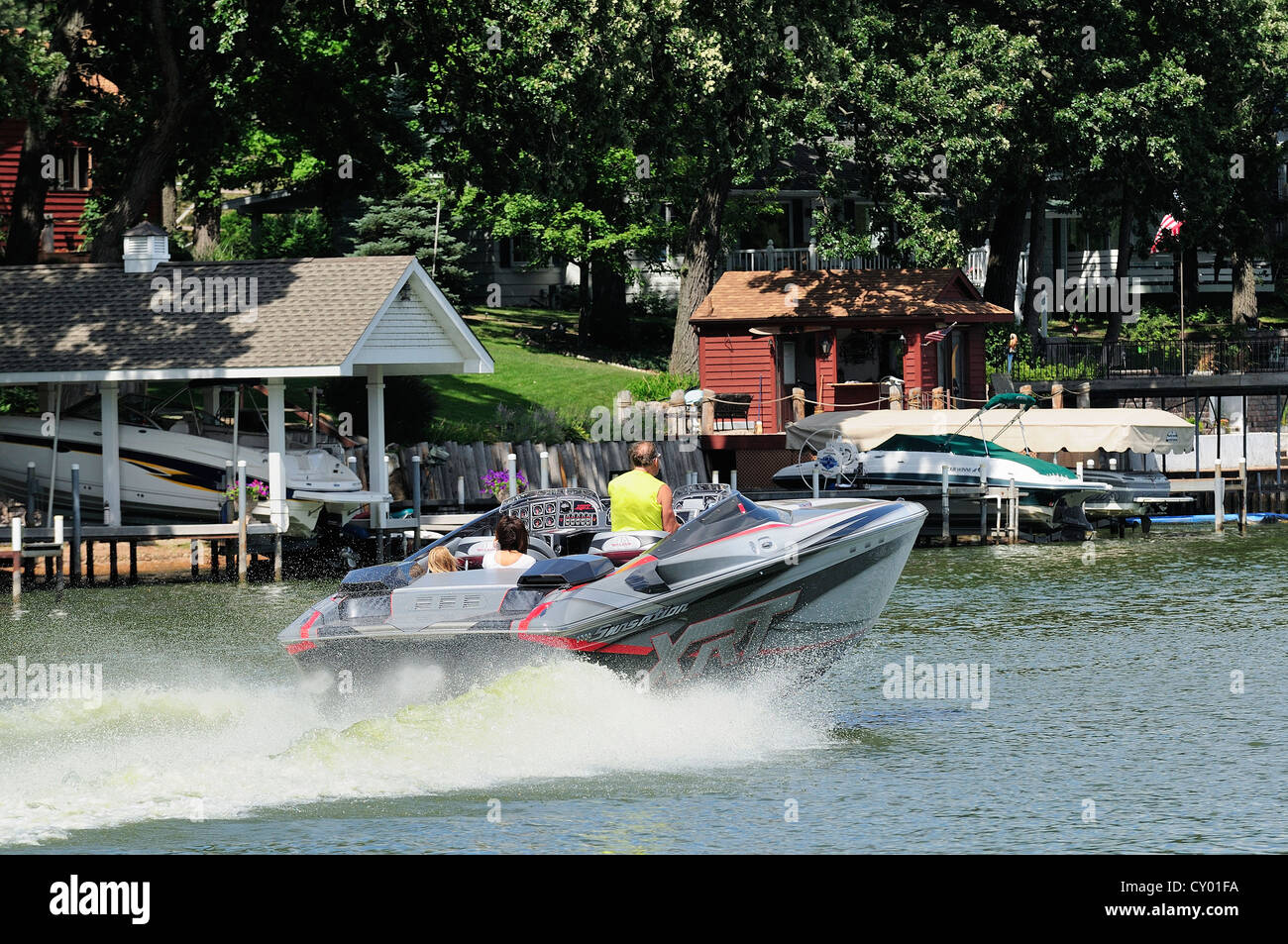 Recreational boating on the Fox River and Chain of Lakes in Northern