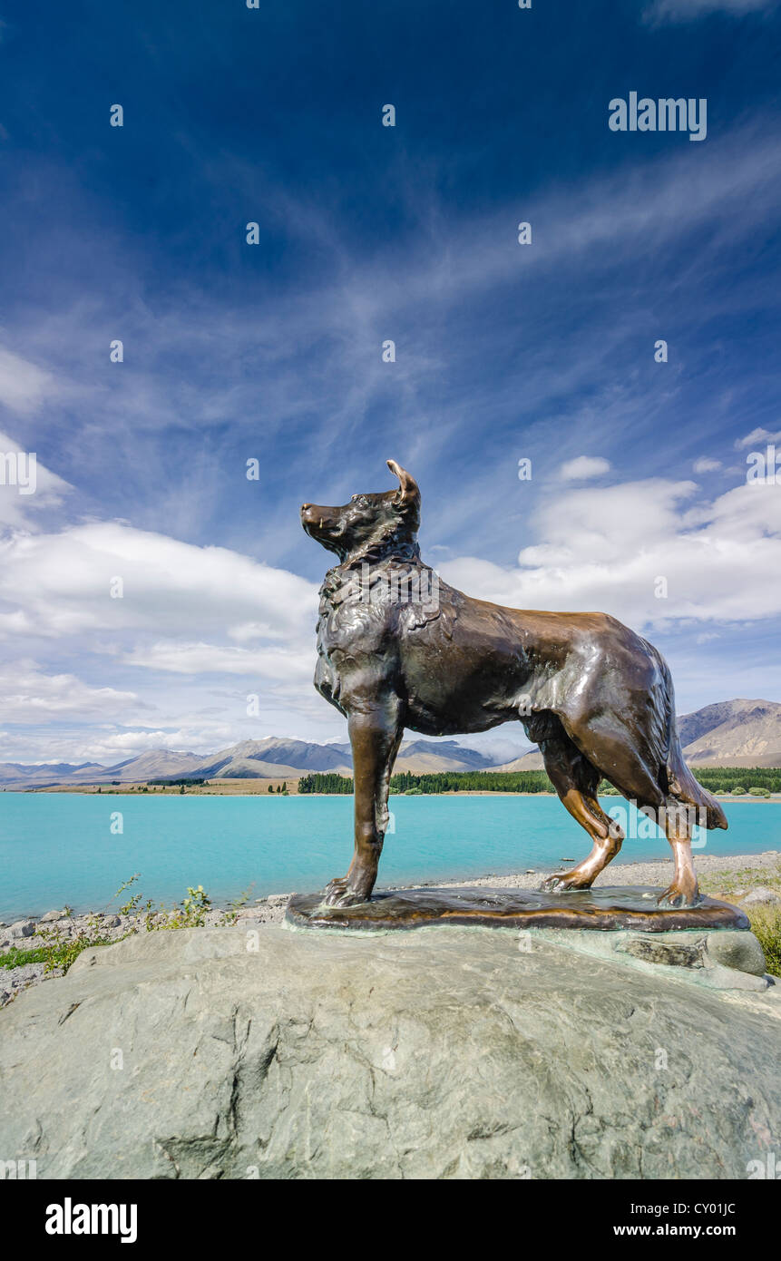 Famous dog statue, 'Mackenzie Sheep Dog', monument by Innes Elliott, 1968, donated by the farmers of Mackenzie County Stock Photo