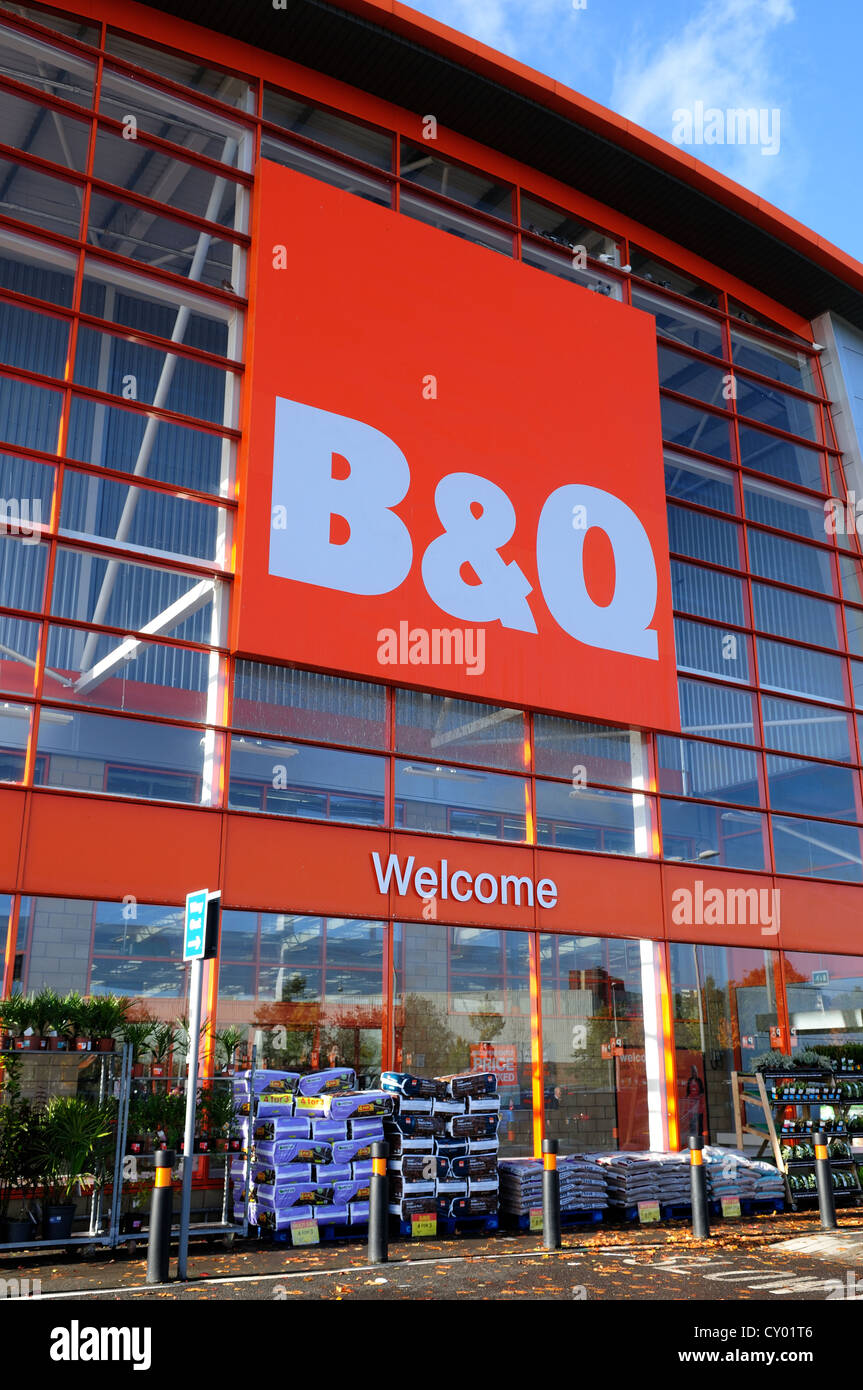 B&Q DIY Superstore,Chesterfield Derbyshire Stock Photo - Alamy
