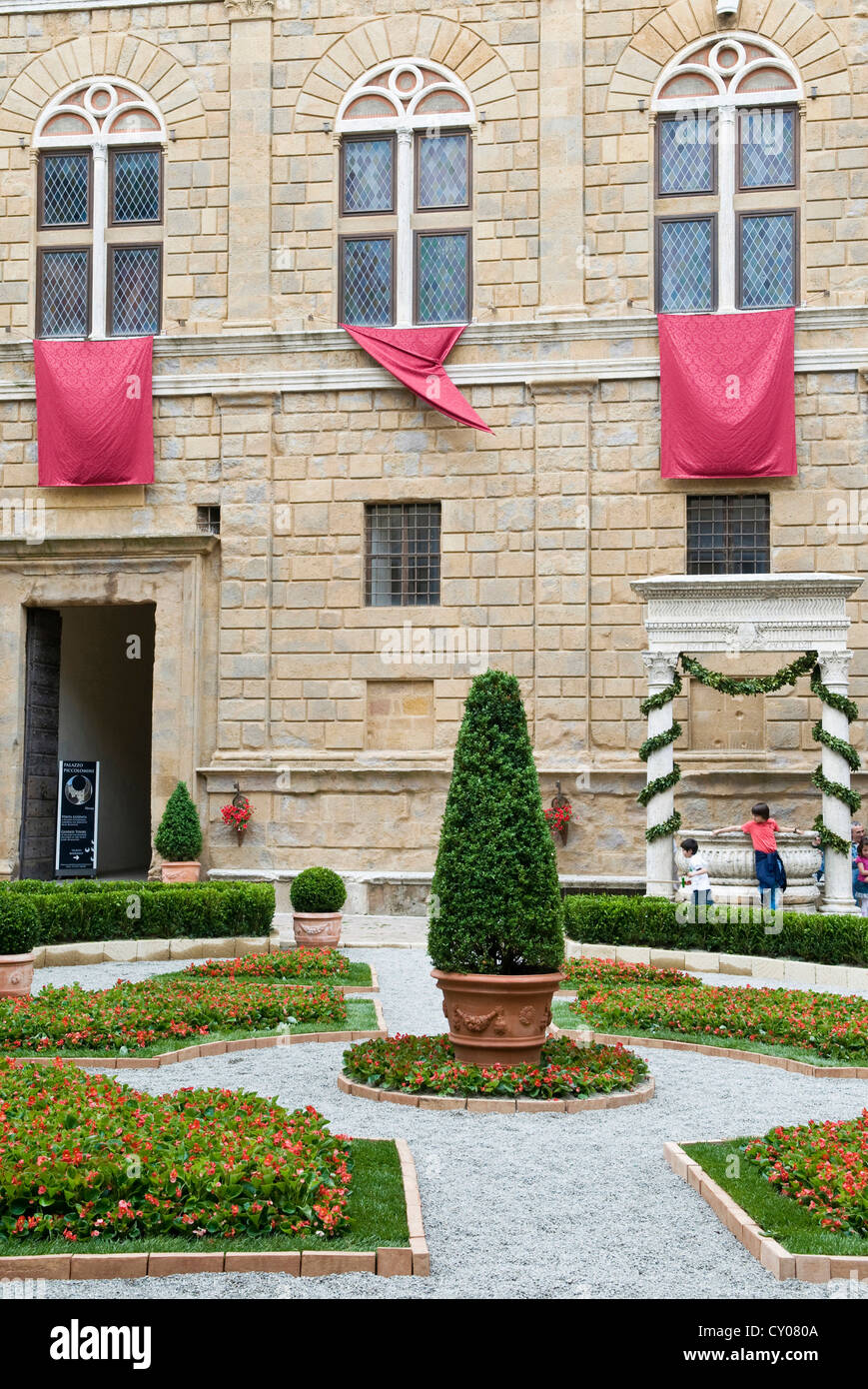 Palazzo Piccolomini, (Piccolomini Palace), Pienza, UNESCO World Heritage Site, Siena Province, Tuscany, Italy Stock Photo