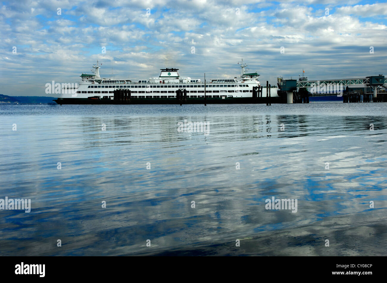 EdmondsKingston Ferry docked on the Puget Sound at Edmonds, Washington
