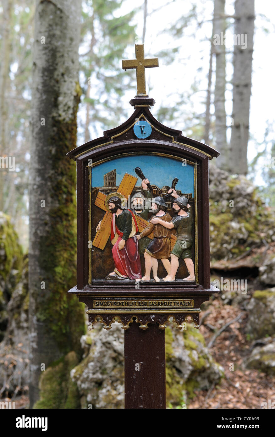 Stations of the Cross at Riederstein, Station V, Simon of Cyrene helps Jesus to carry the cross, Rottach-Egern, Lake Tegernsee Stock Photo