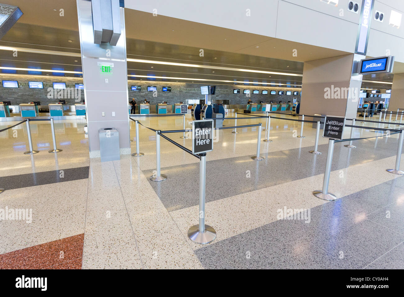 Luggage Check In High Resolution Stock Photography and Images Alamy