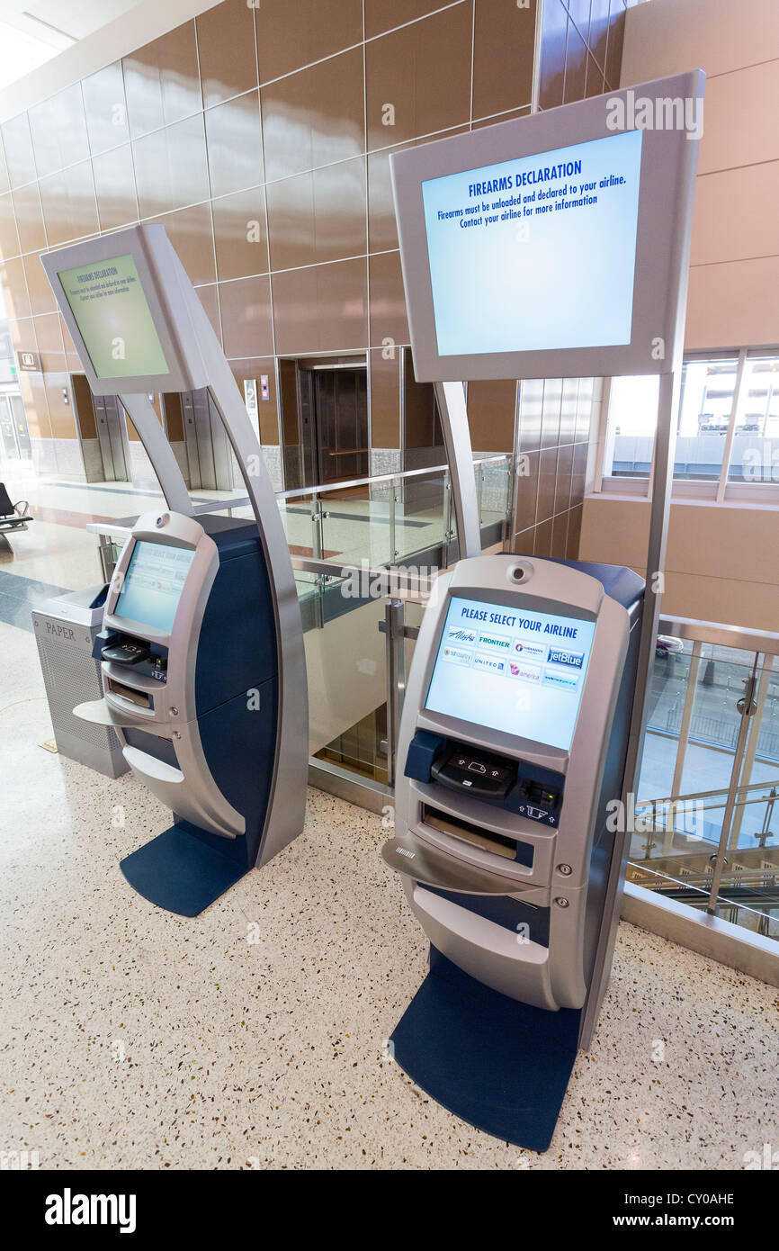 Kiosk for checking in at the airport Stock Photo Alamy
