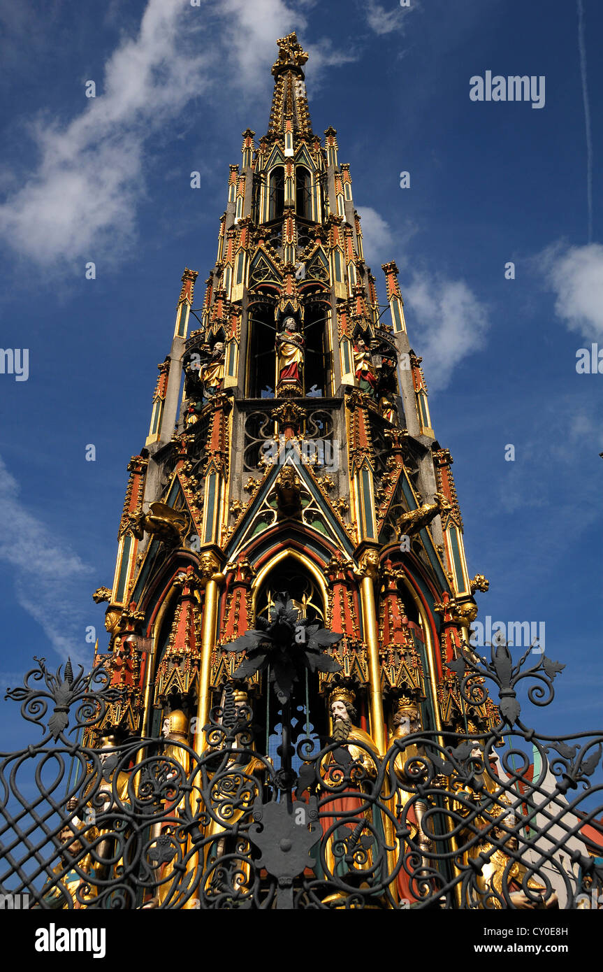 Der Schoene Brunnen or beautiful fountain, copy made in 1903, Hauptmarkt, Nuremberg, Middle Franconia, Bavaria Stock Photo