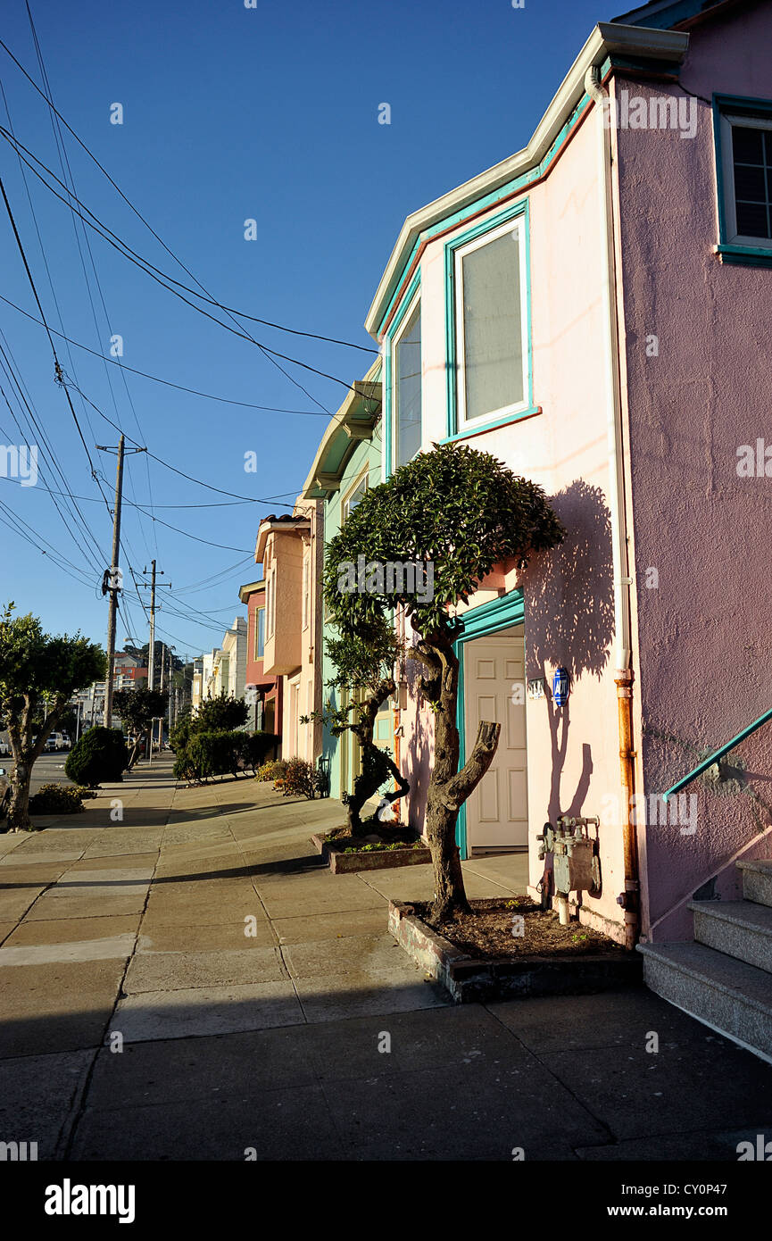 Pink house san francisco hires stock photography and images Alamy