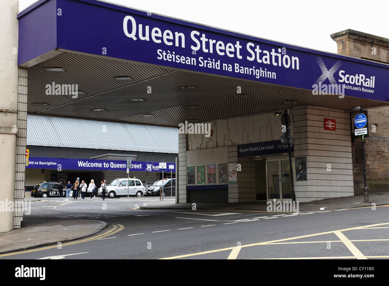 Queen Street Station vehicle and pedestrian entrance on North Hanover Street in Glasgow city centre, Scotland, UK Stock Photo