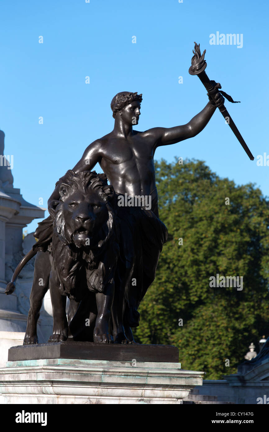 Bronze statue to Progress on The Victoria Memorial in front of