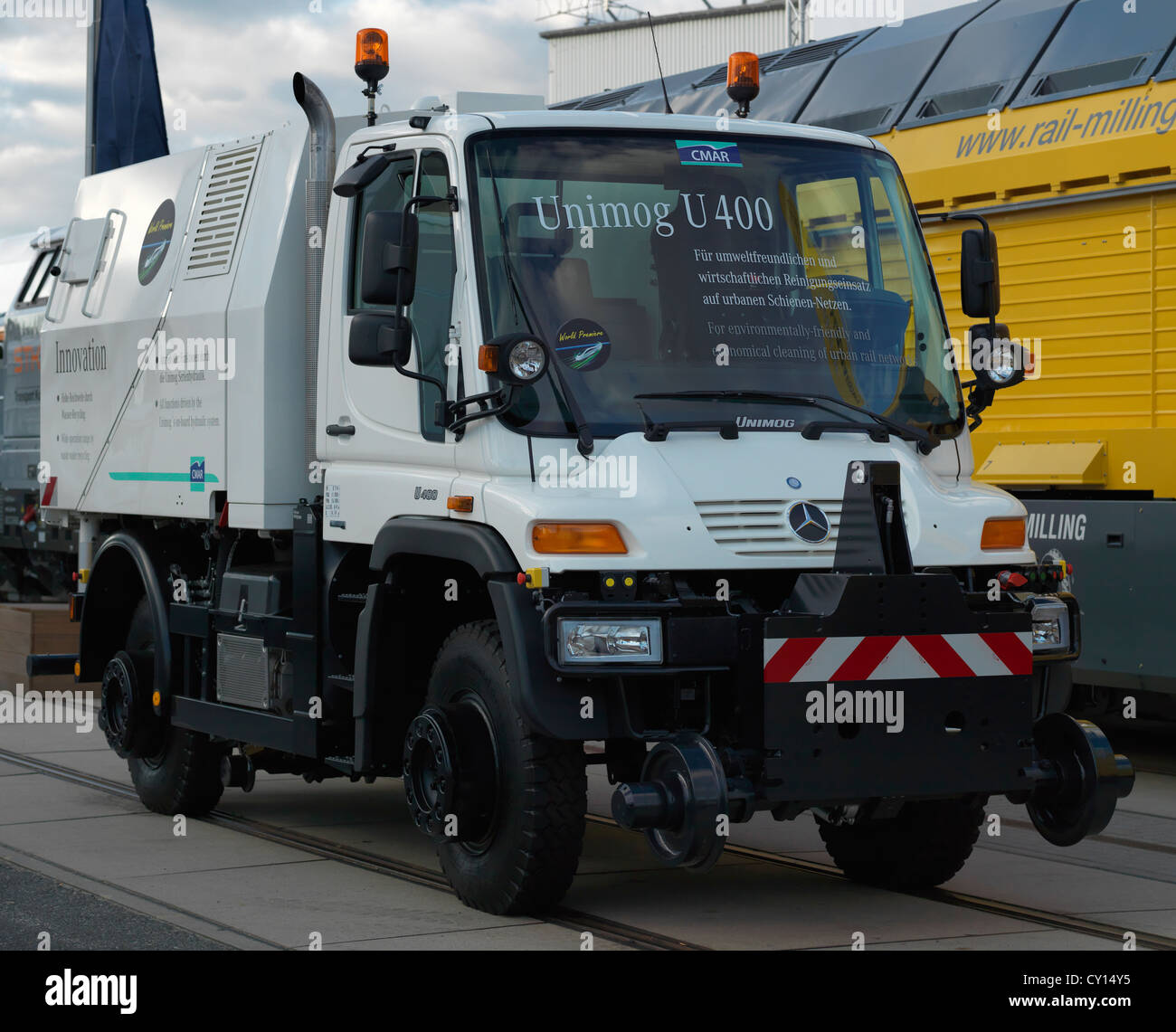 Mercedes benz unimog hi-res stock photography and images - Alamy