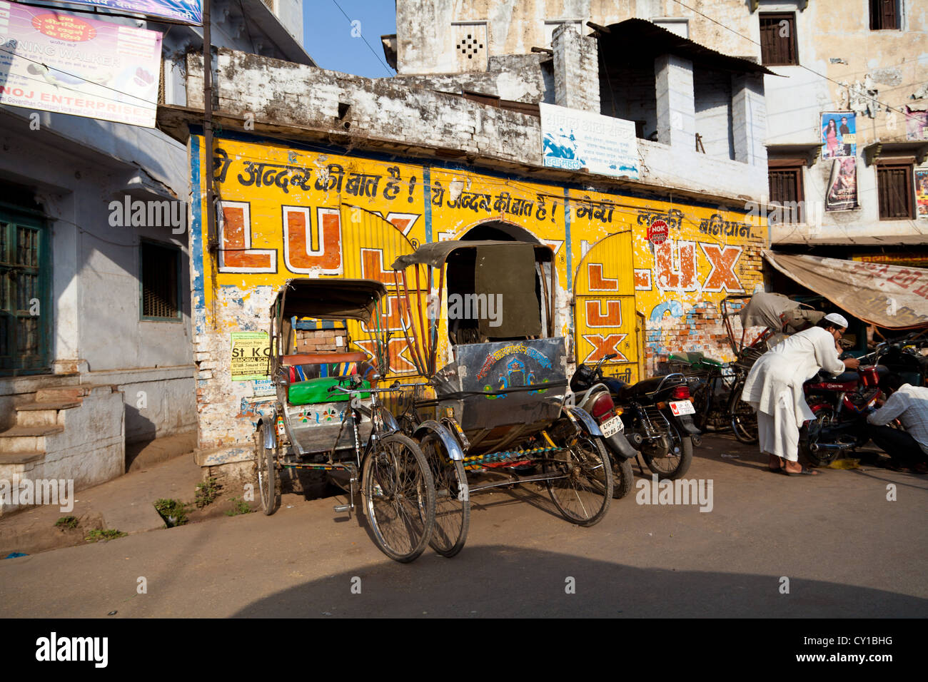 Varanasi Rickshaws Rickshaw in Varanasi, India Stock Photo - Alamy