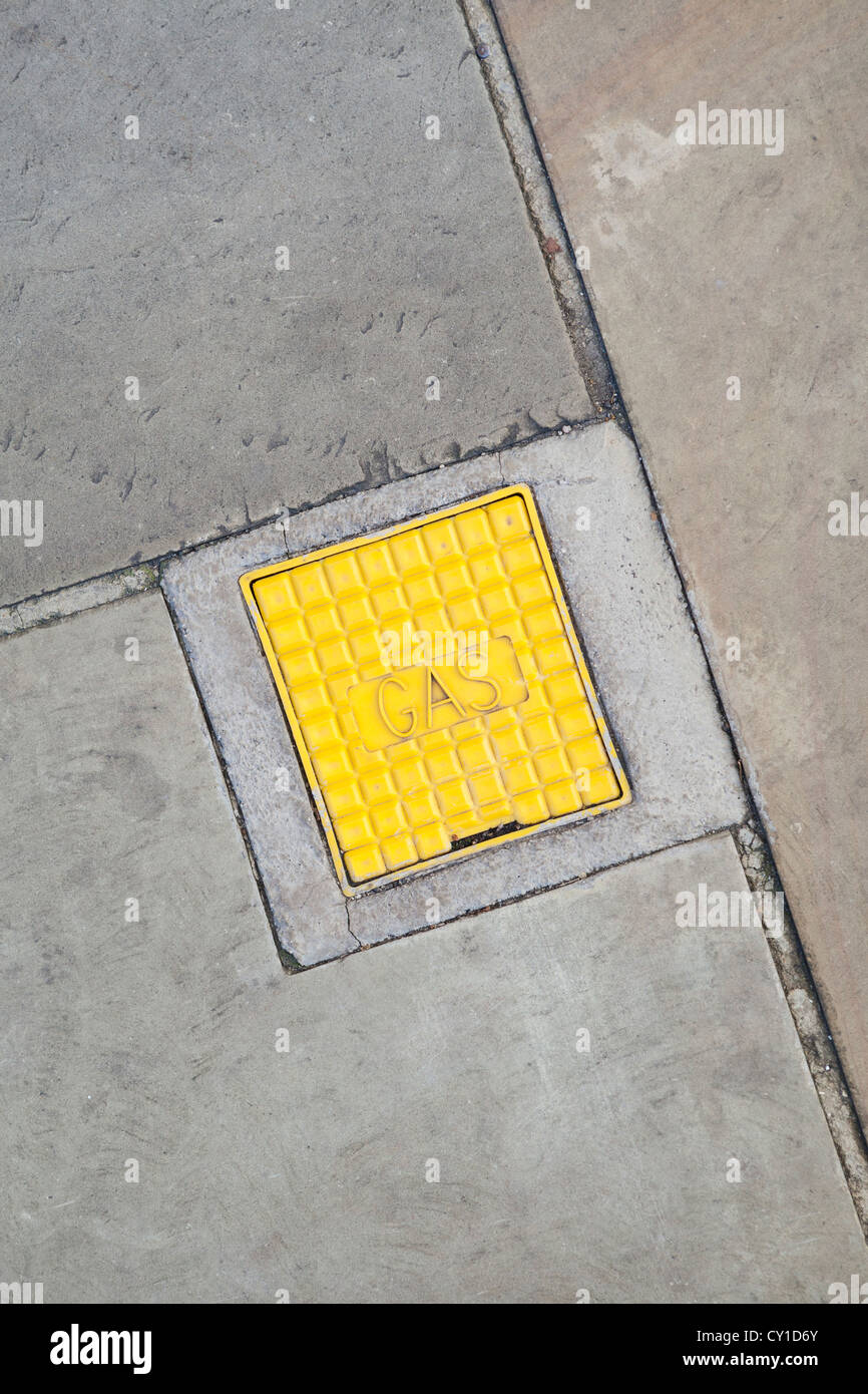 Gas pavement cover hires stock photography and images Alamy