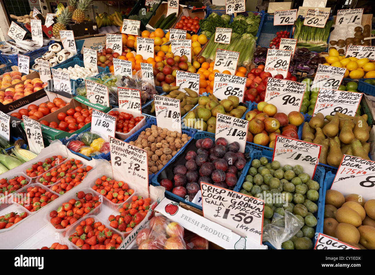 Fruit and Vegetable Shop display Stock Photo Alamy