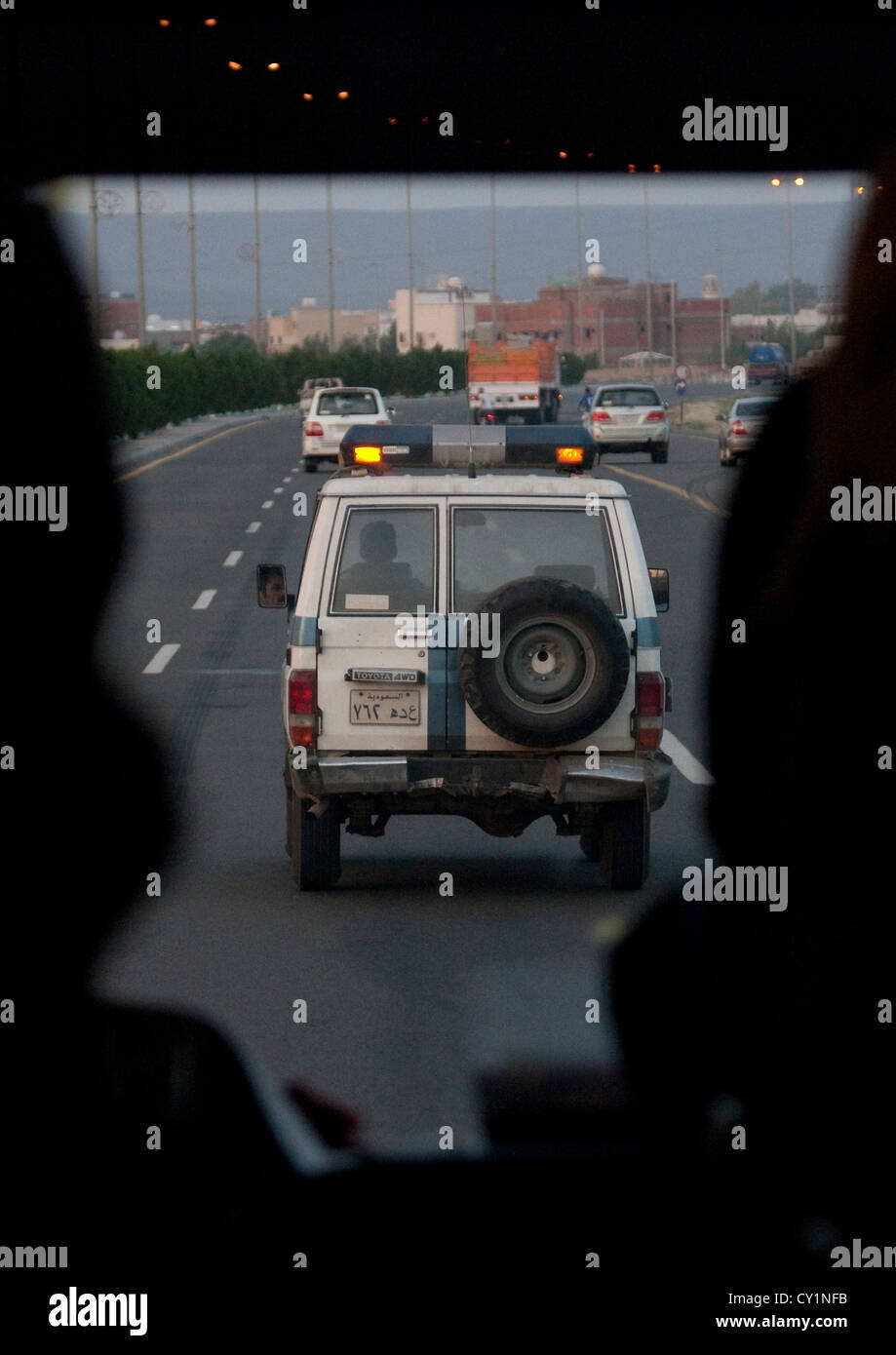saudi-police-car-hi-res-stock-photography-and-images-alamy