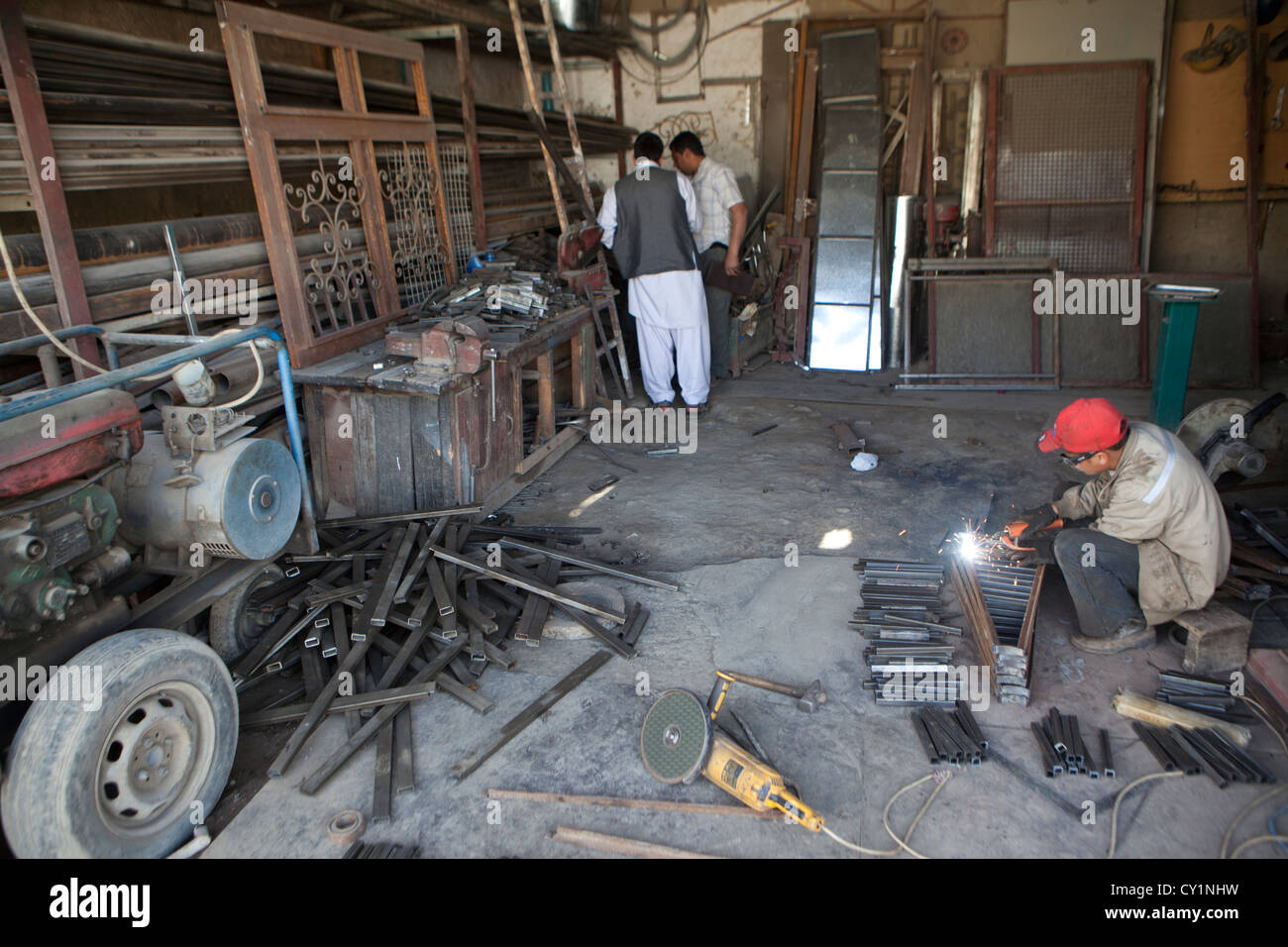 welding workshop in kabul Stock Photo